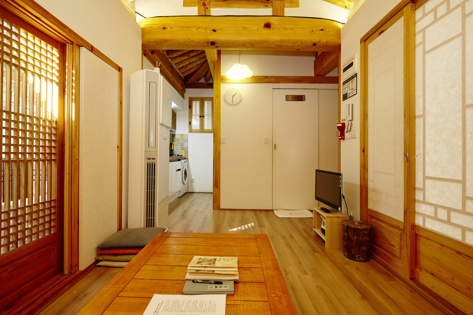 Hanok 24 Gyeongbokgung Guest house
