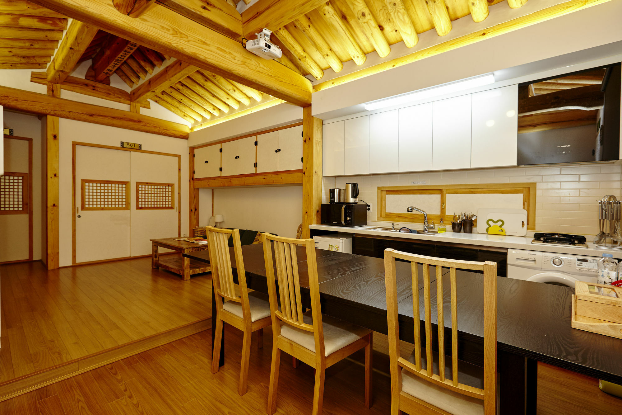 Guest house Hanok 24 Gyeongbokgung 2*